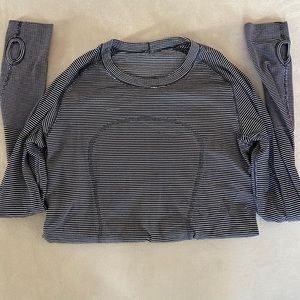 Swiftly Tech Long Sleeve (original- fitted)